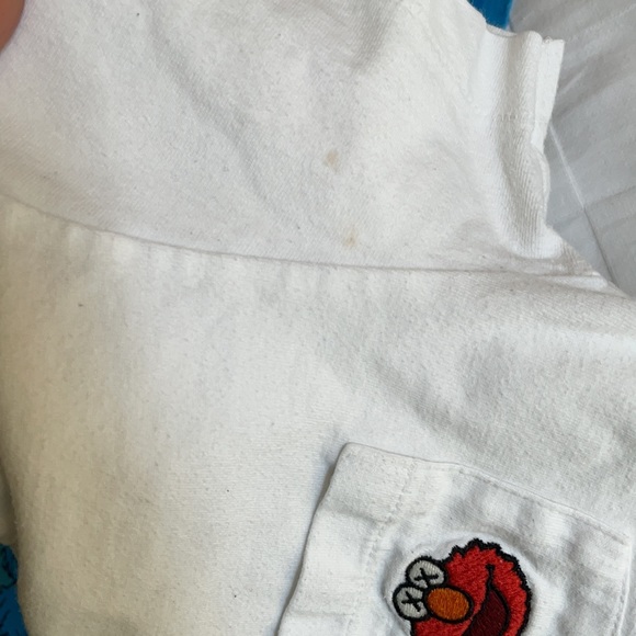 Uniqlo Kaws Sesame street shirts - Picture 6 of 7